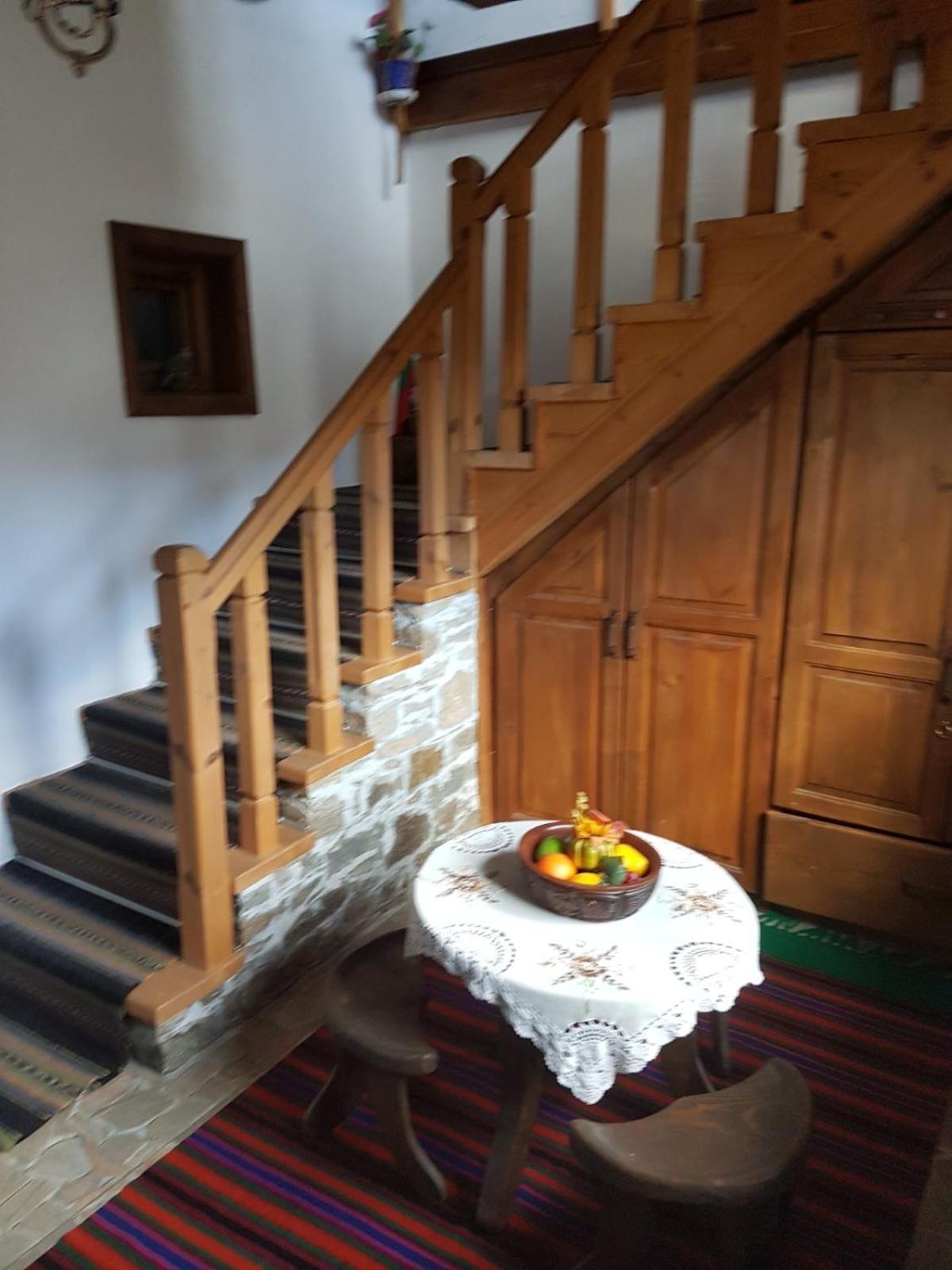 Тодорината Къща Hotel Leshten Exterior foto