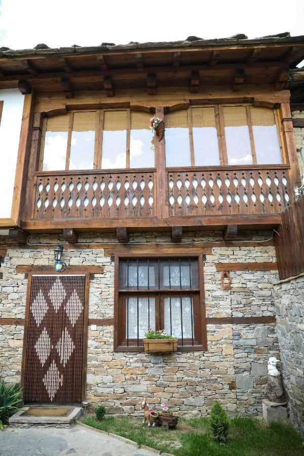 Тодорината Къща Hotel Leshten Exterior foto