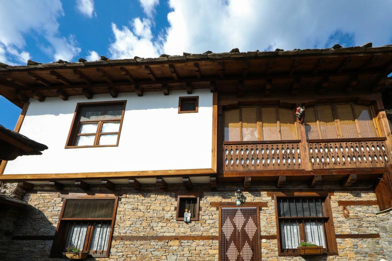 Тодорината Къща Hotel Leshten Exterior foto